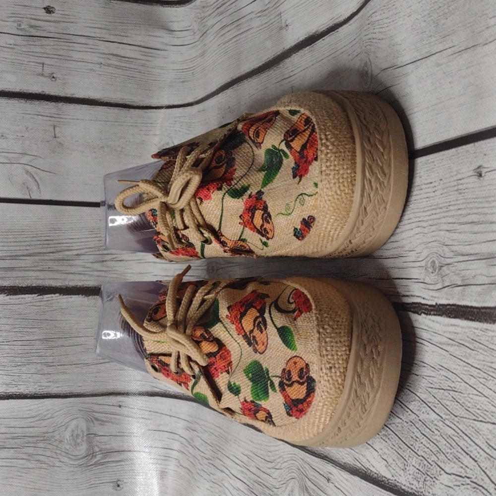 Frida Kahlo Shoes Sz 9